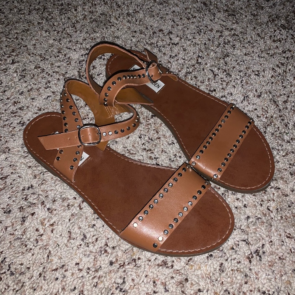 STEVE MADDEN SANDALS
